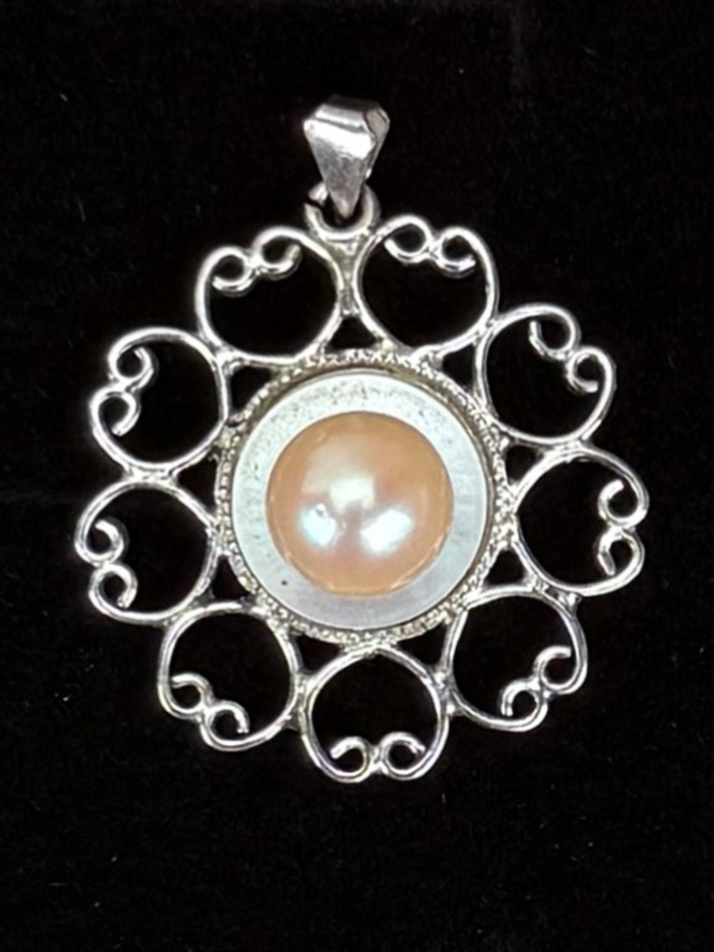 Elegant Vintage Silver Pearl Pendant